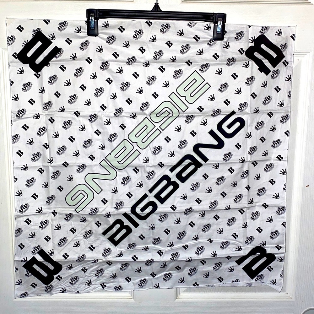 *Brand New* Big Bang K-pop Official VIP Fan Club Merch Bandana
